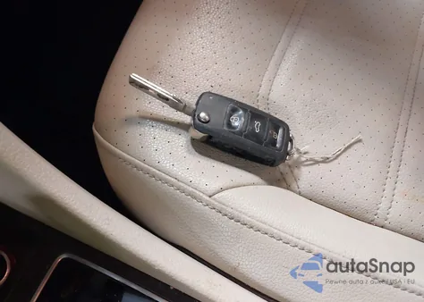 2017 Volkswagen Passat 1.8T R-Line из США, поврежденный, VIN 1VWDT7A33HC020311